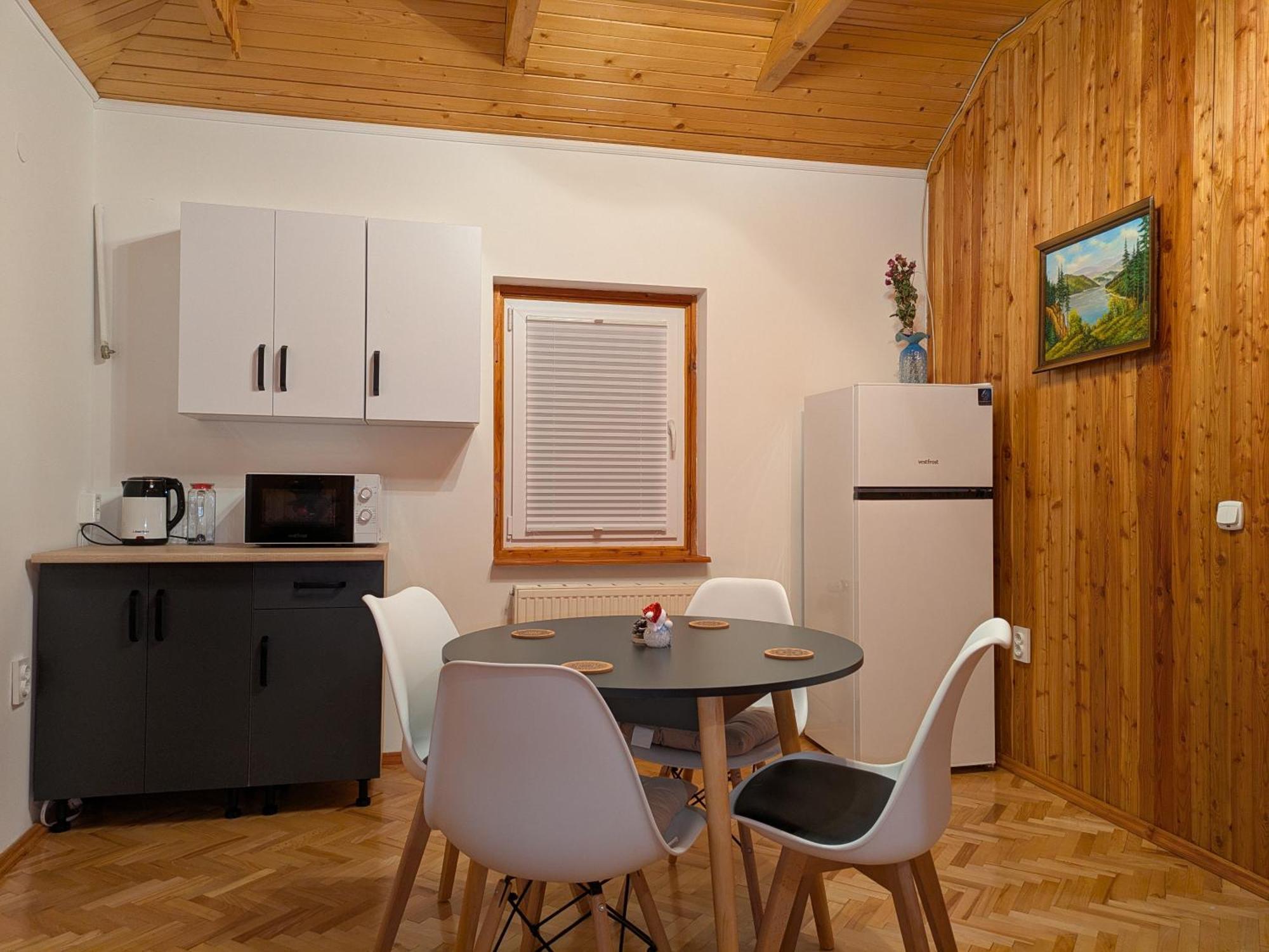 Солодка Мить Hotel Szlavszke Kültér fotó